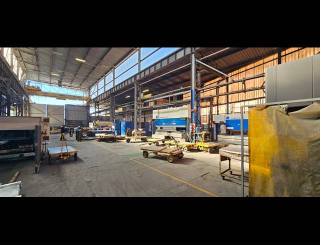 9,130M² WAREHOUSE FOR SALE IN DENVER